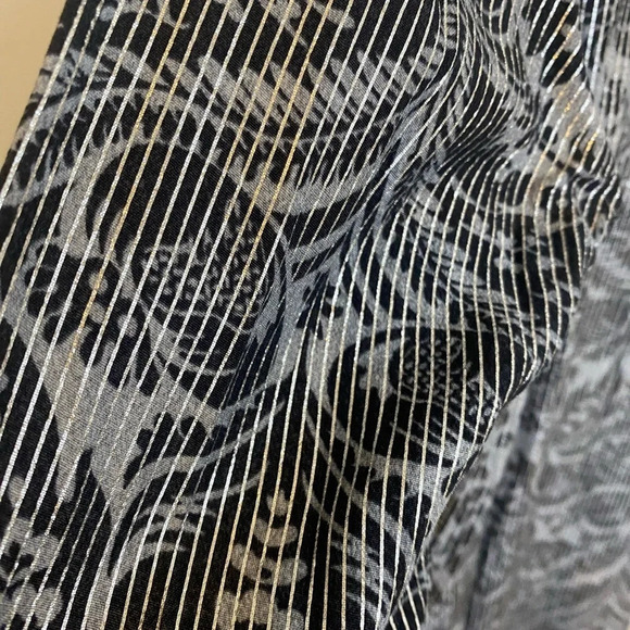Michael Kors Metallic Silver Black Gray Pattern Blouse V Neck Top Work W… - Picture 7 of 10